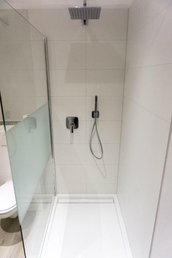 Kinheim Moderne 70 Qm Wohnung Mit Grosser Dachterrasse מראה חיצוני תמונה